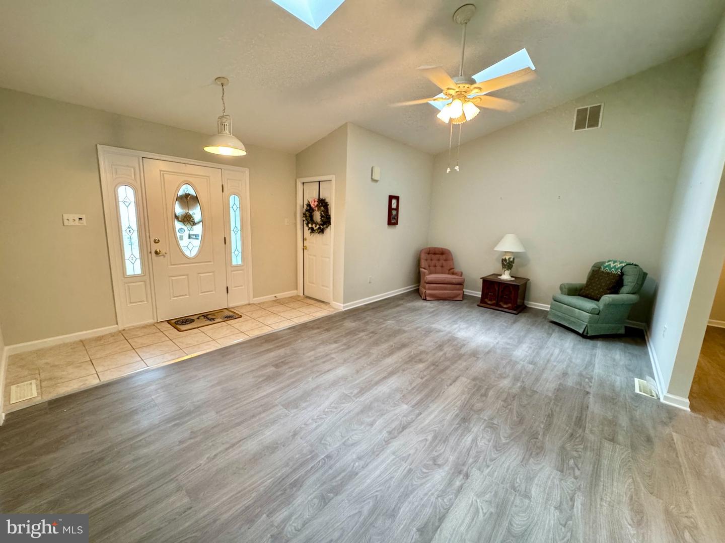 listing image