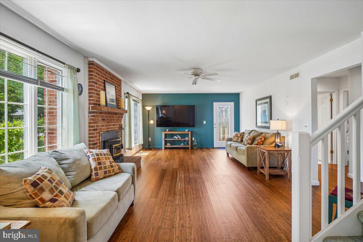 listing image