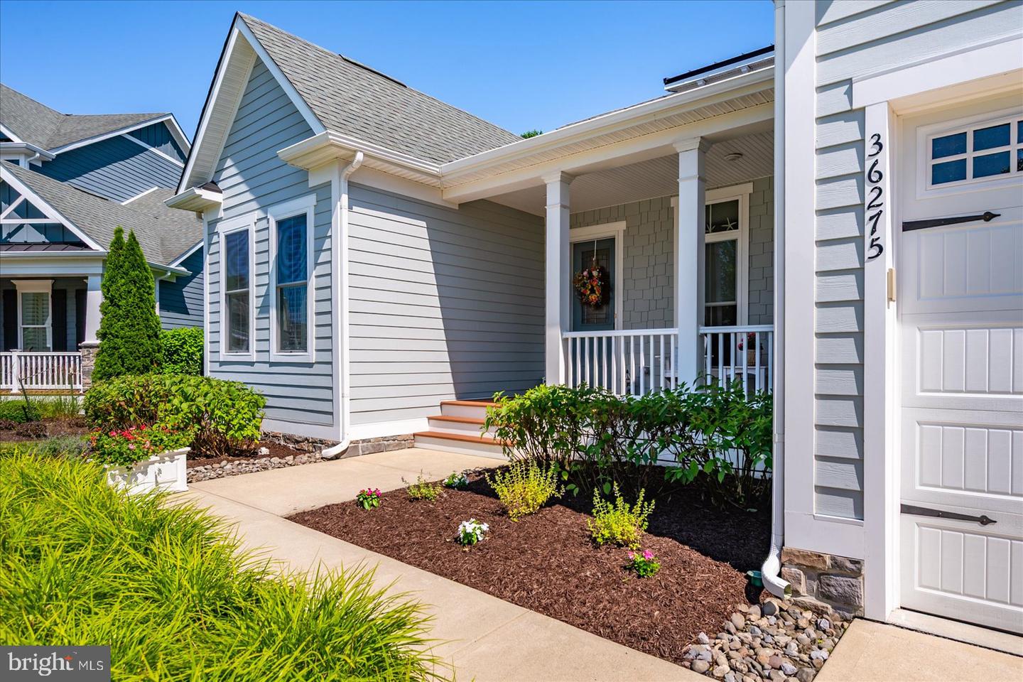 listing image