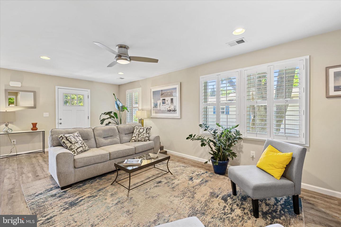 listing image
