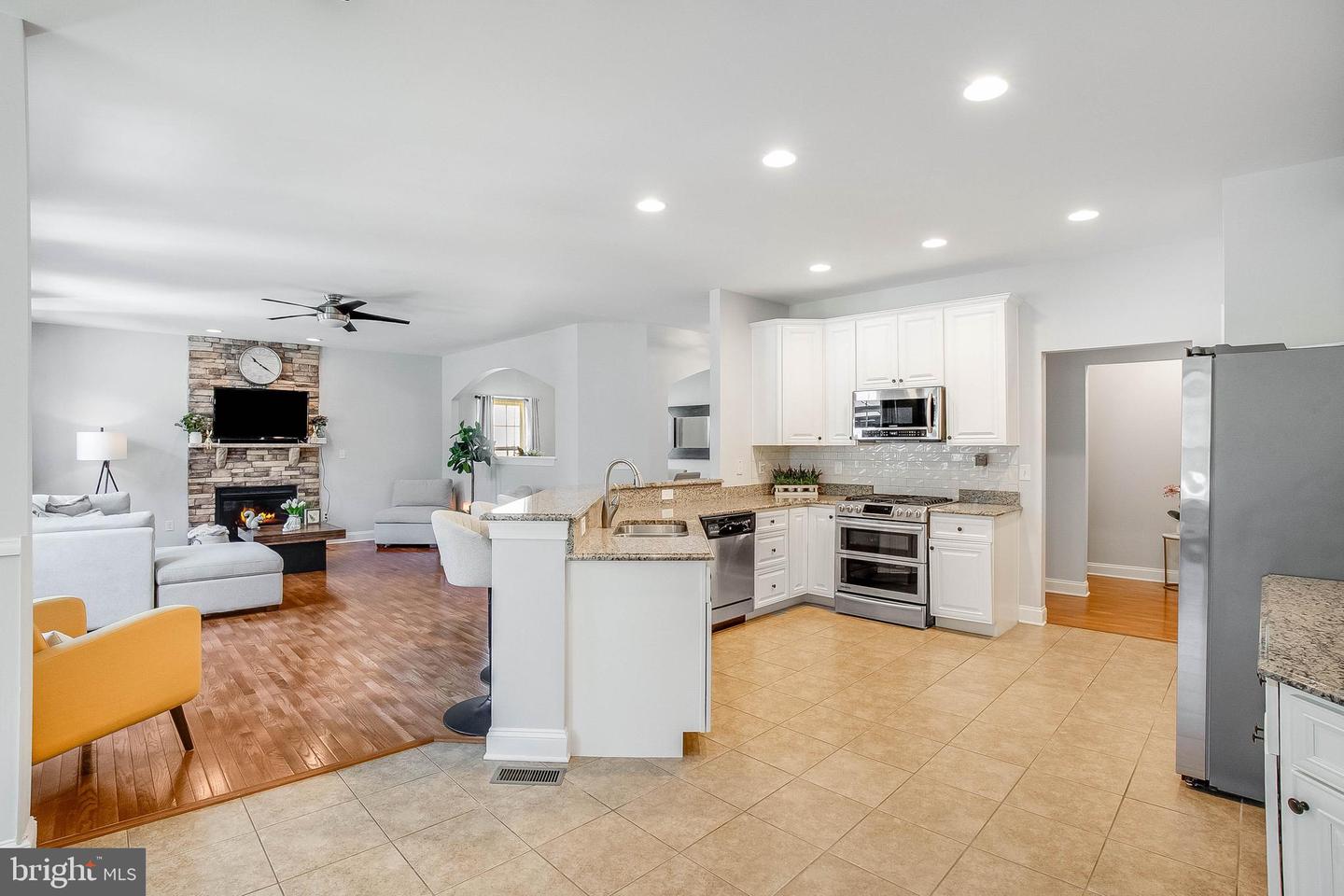 listing image