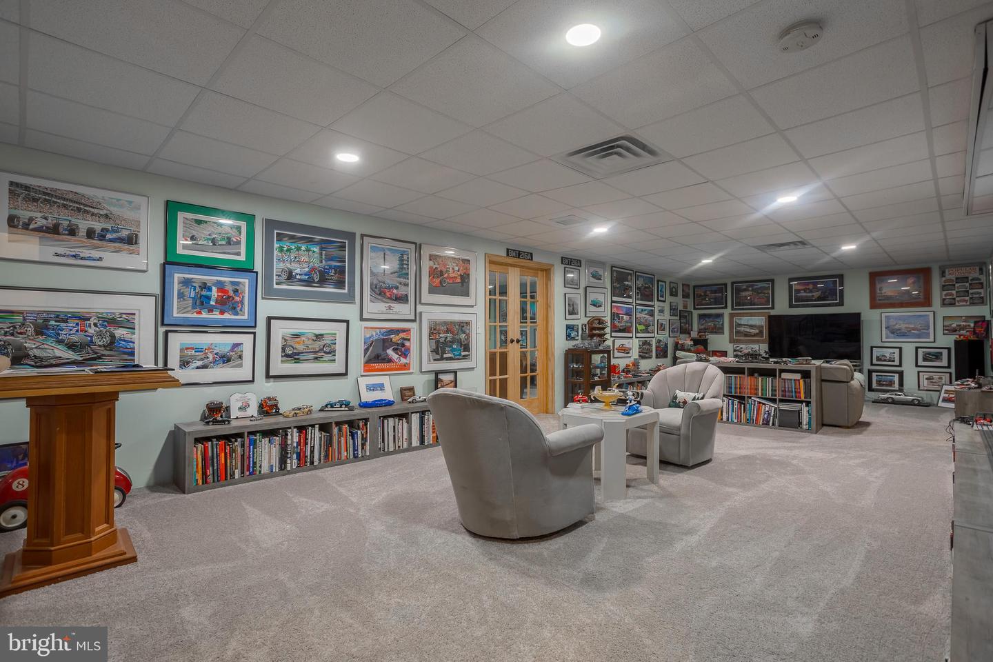 listing image