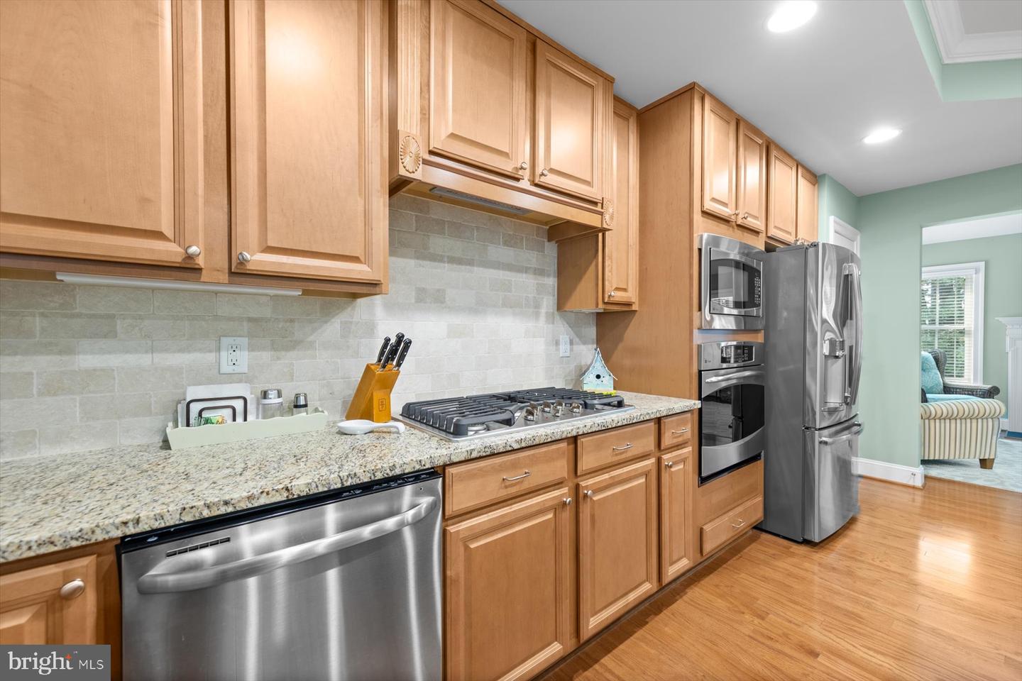 listing image