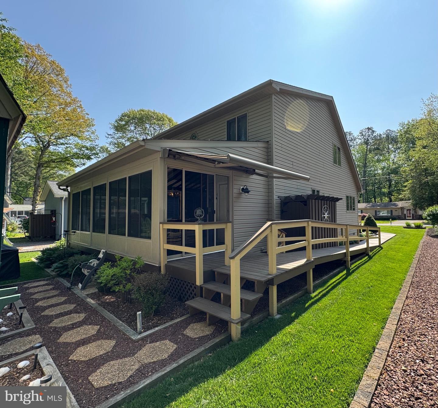 listing image