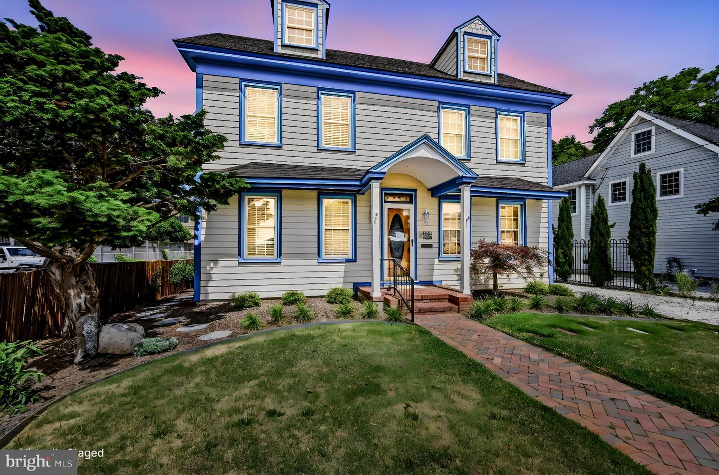 listing image