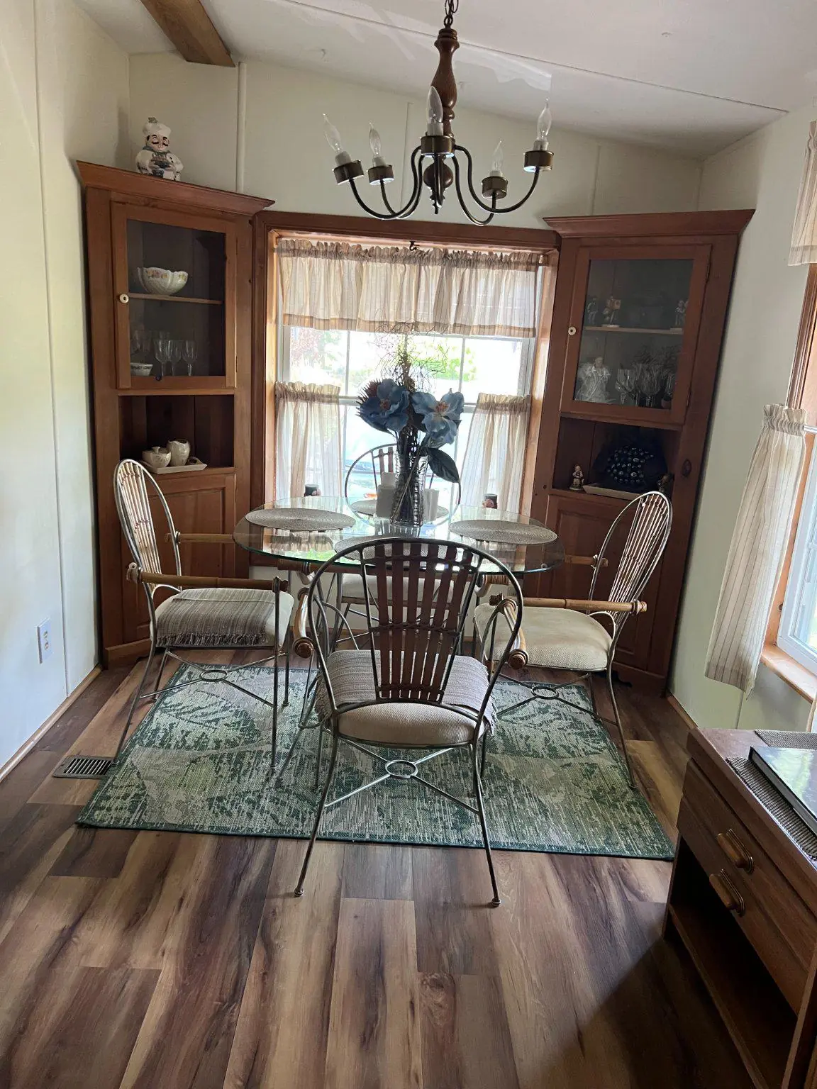 listing image