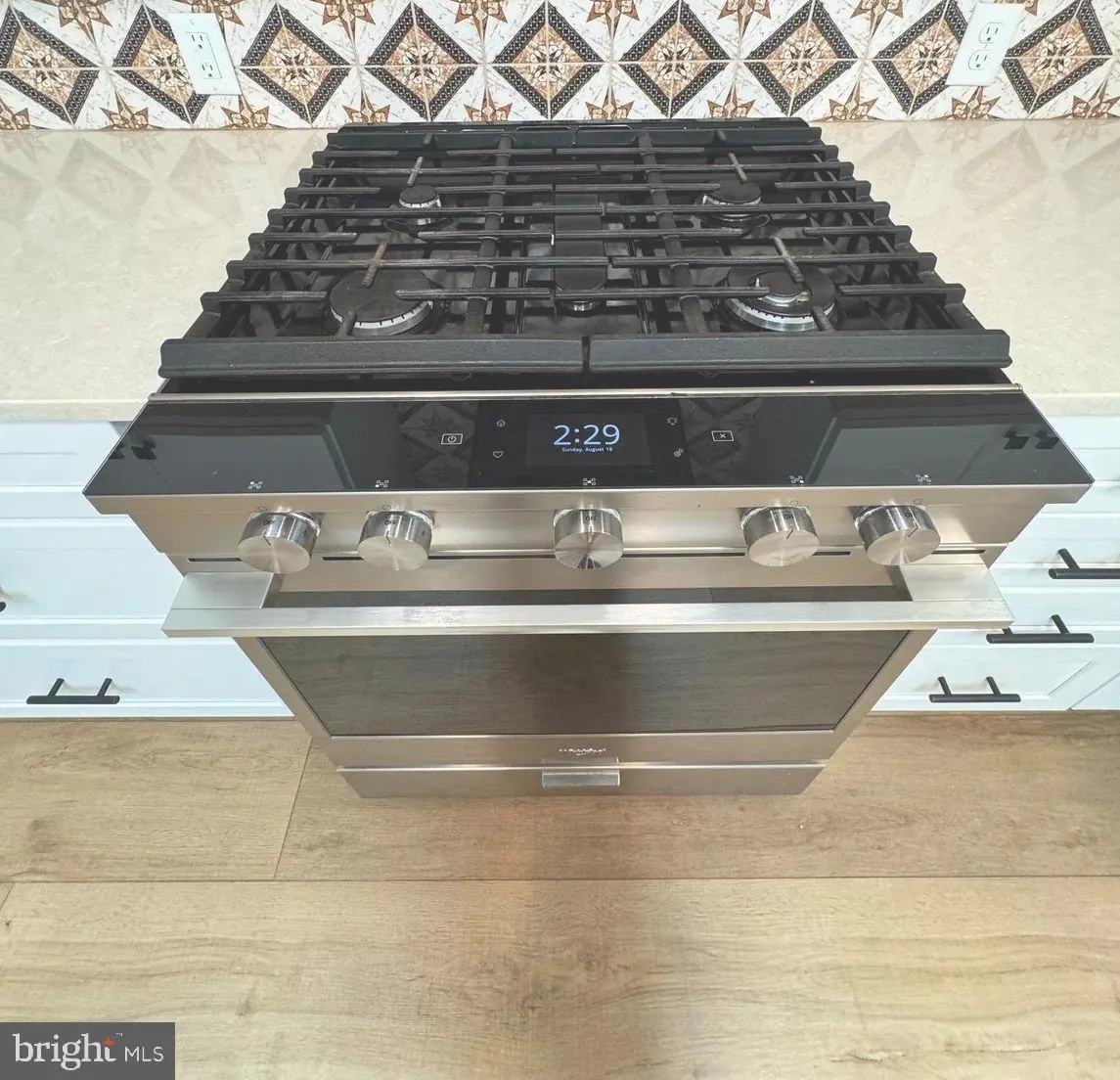listing image
