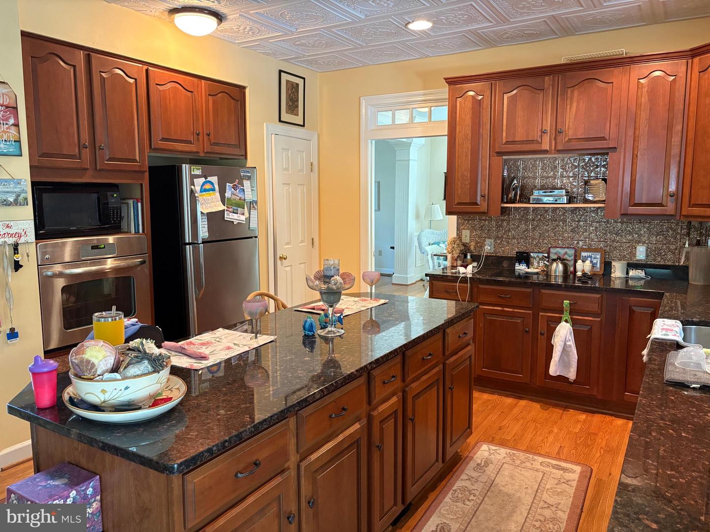 listing image