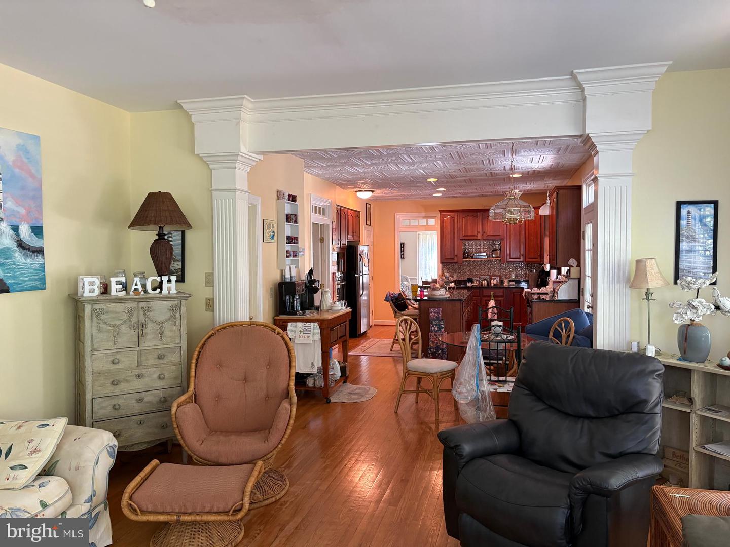 listing image