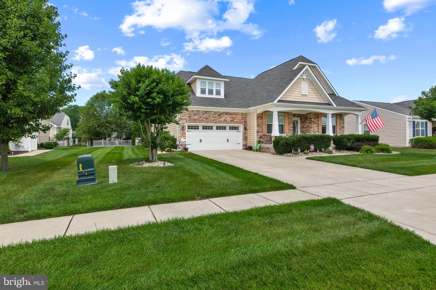 listing image