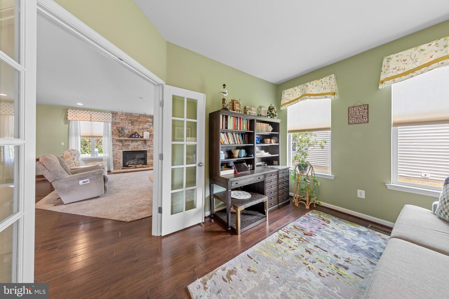 listing image