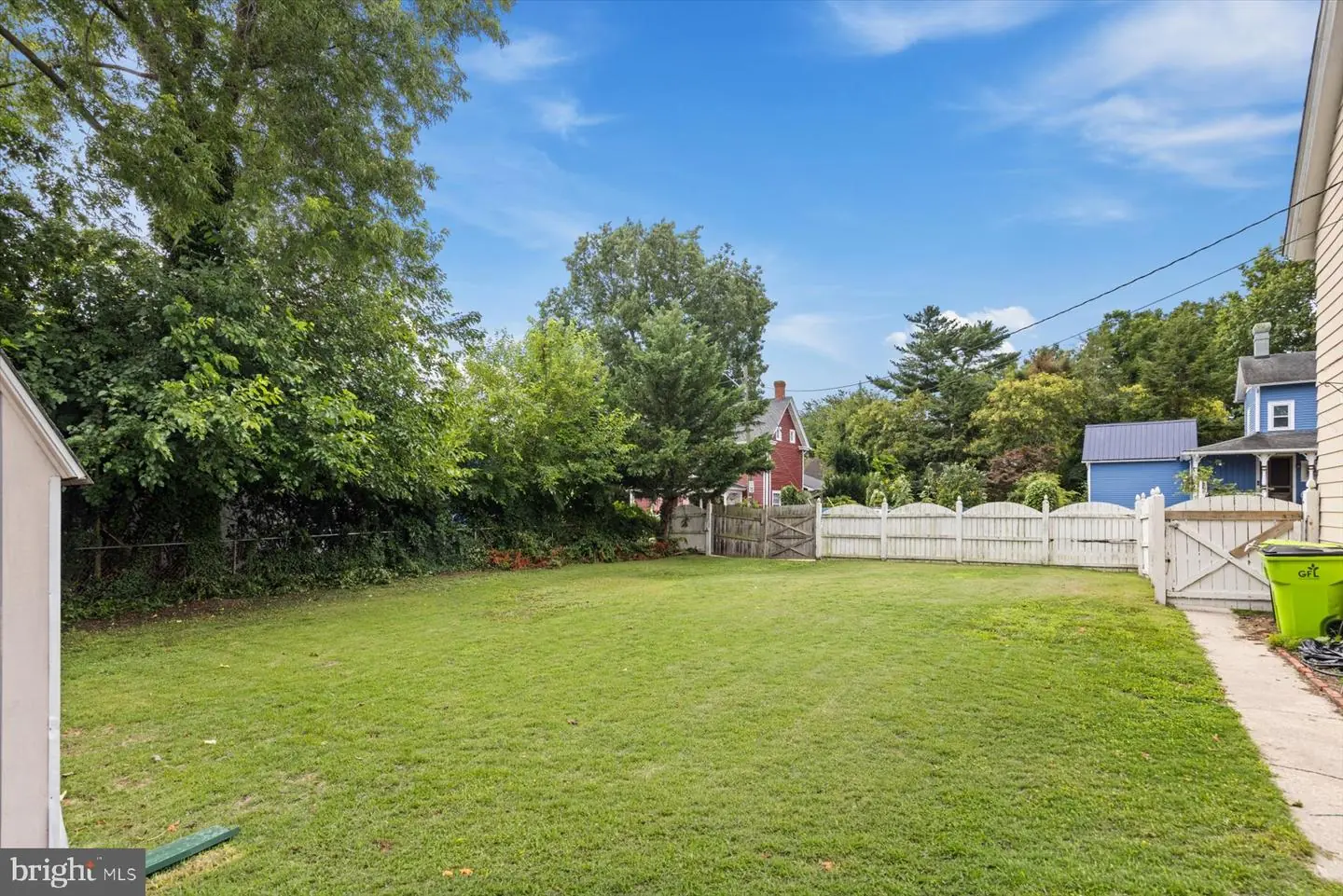 listing image