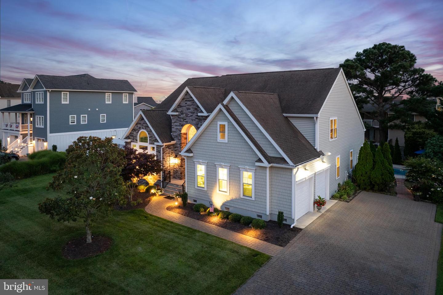 listing image