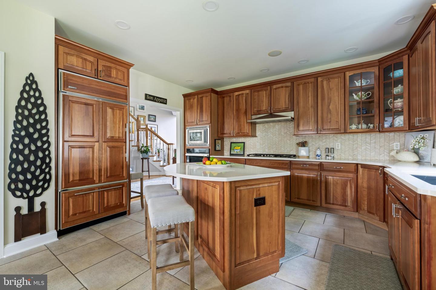 listing image