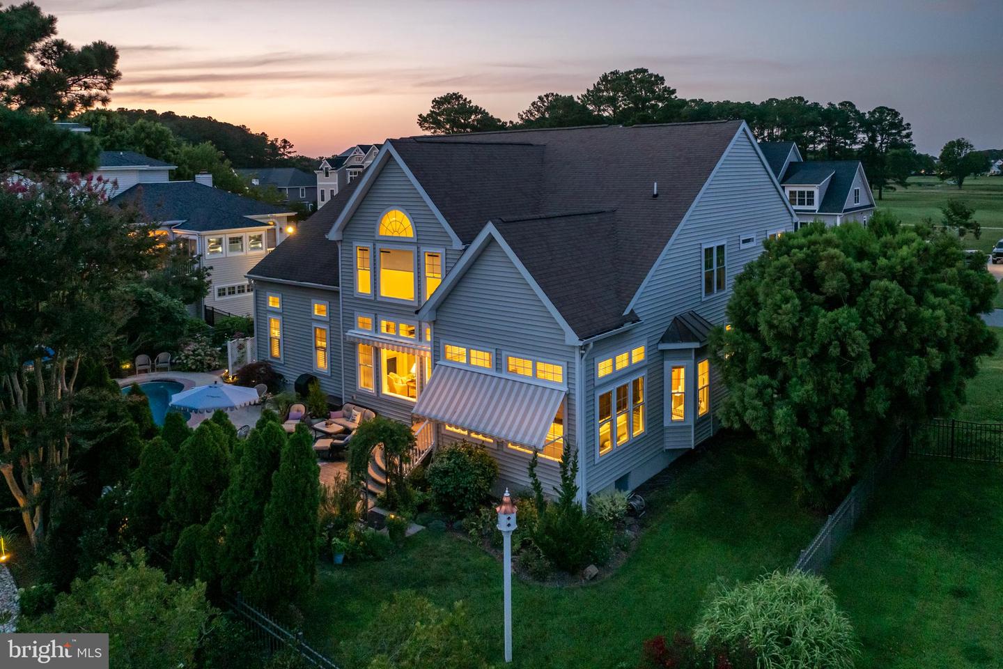 listing image