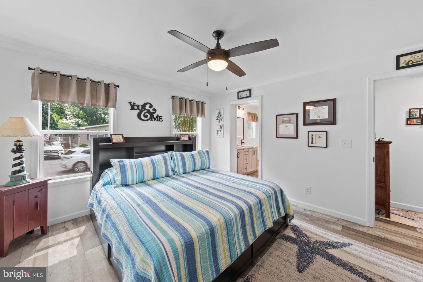 listing image