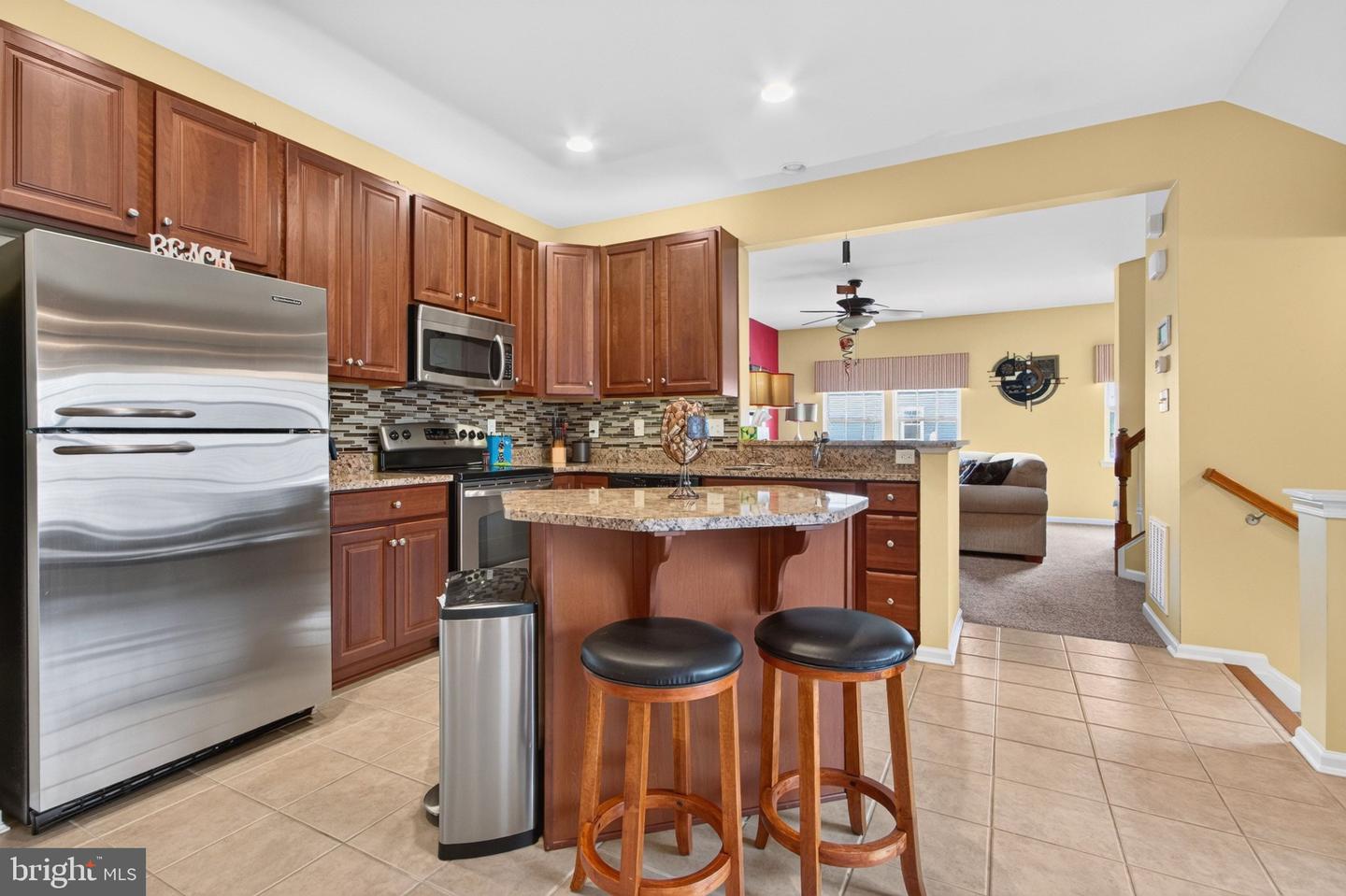 listing image