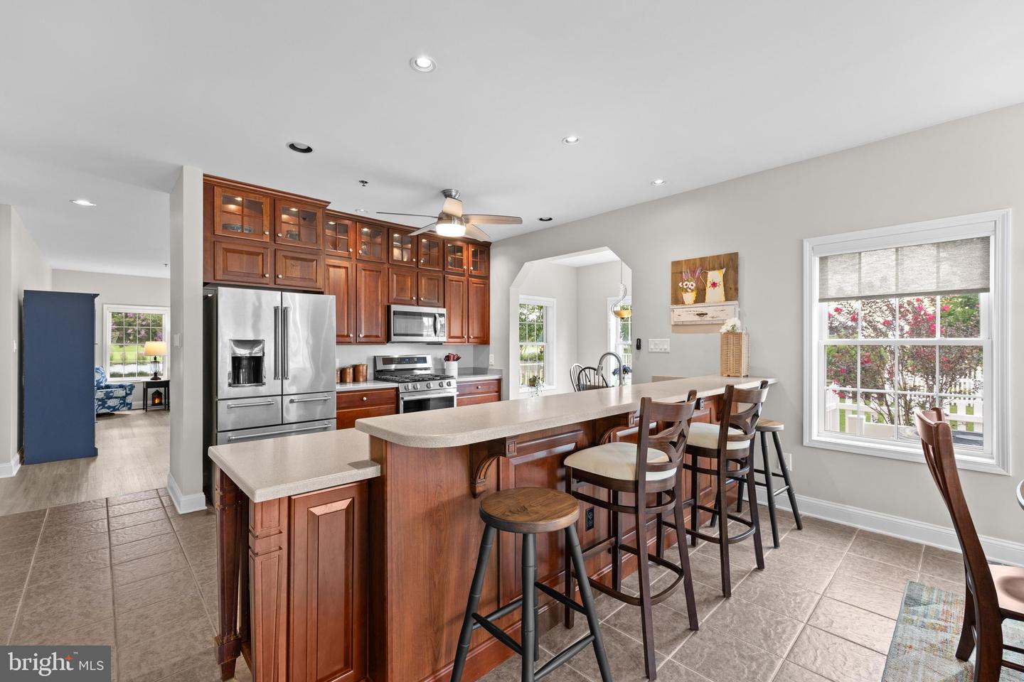 listing image