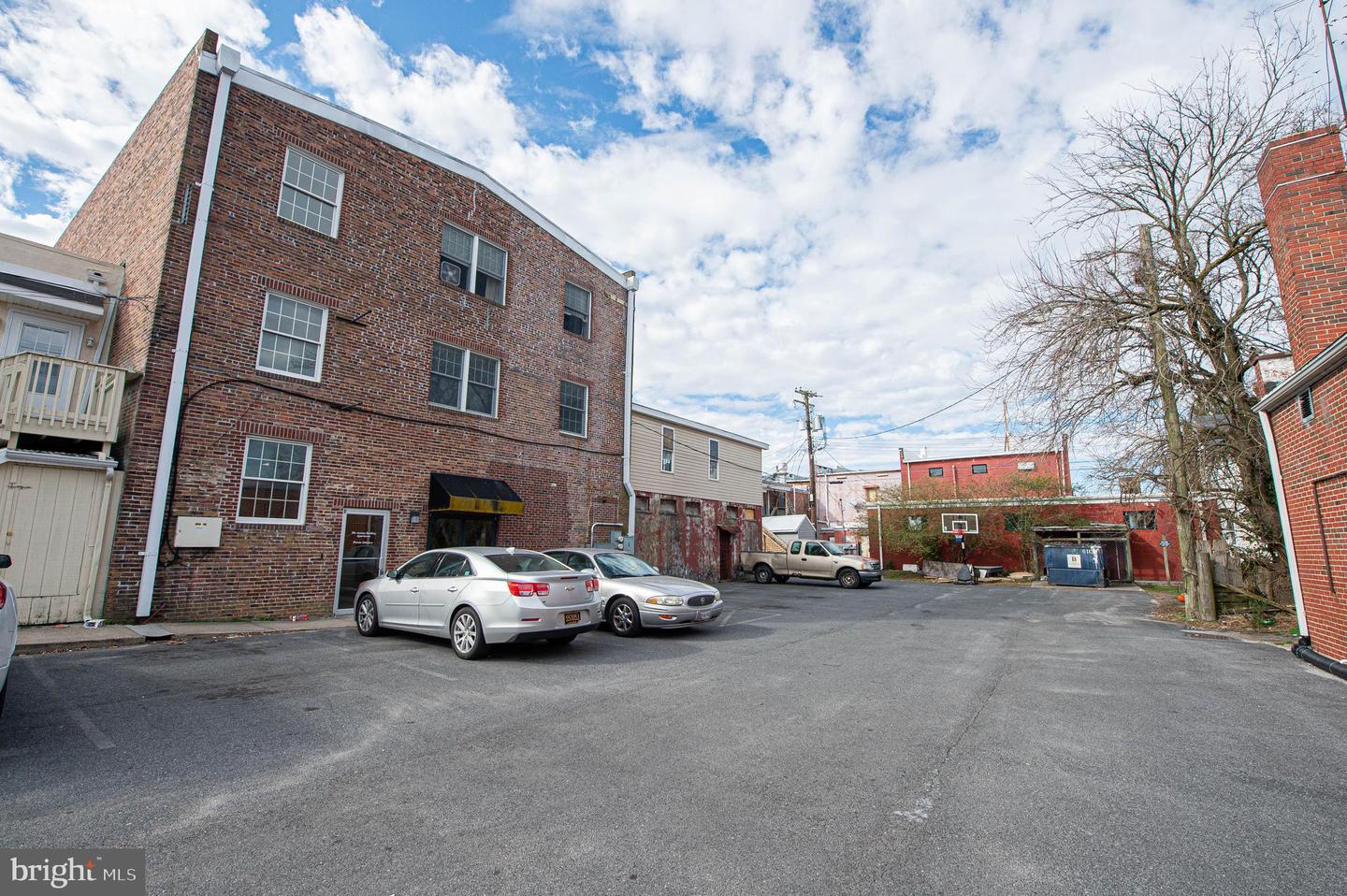 listing image