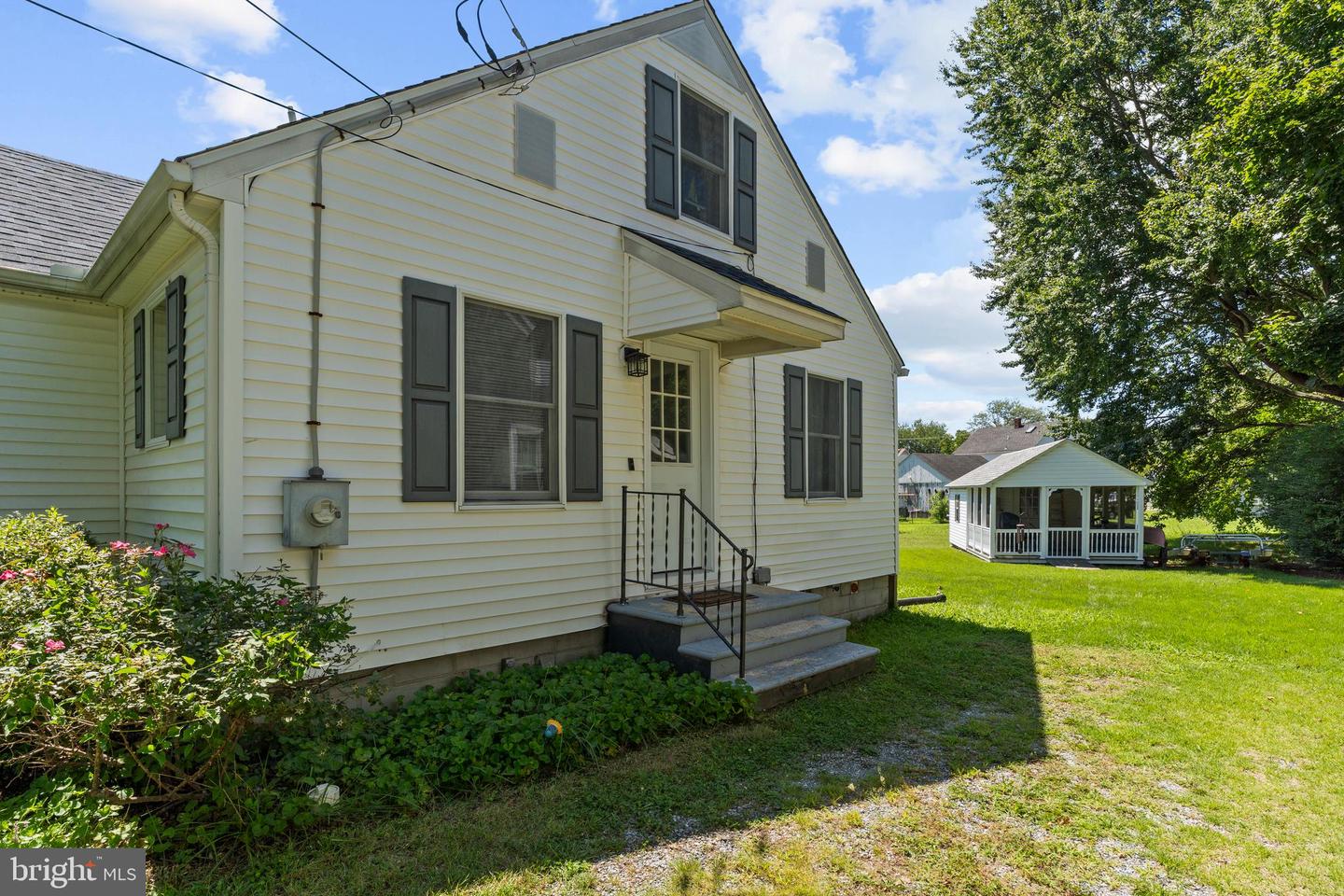 listing image