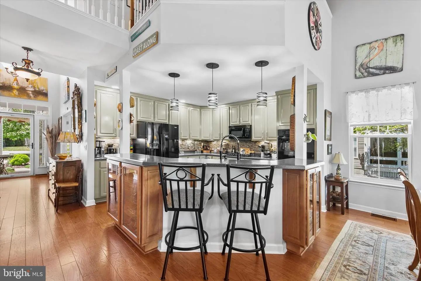 listing image