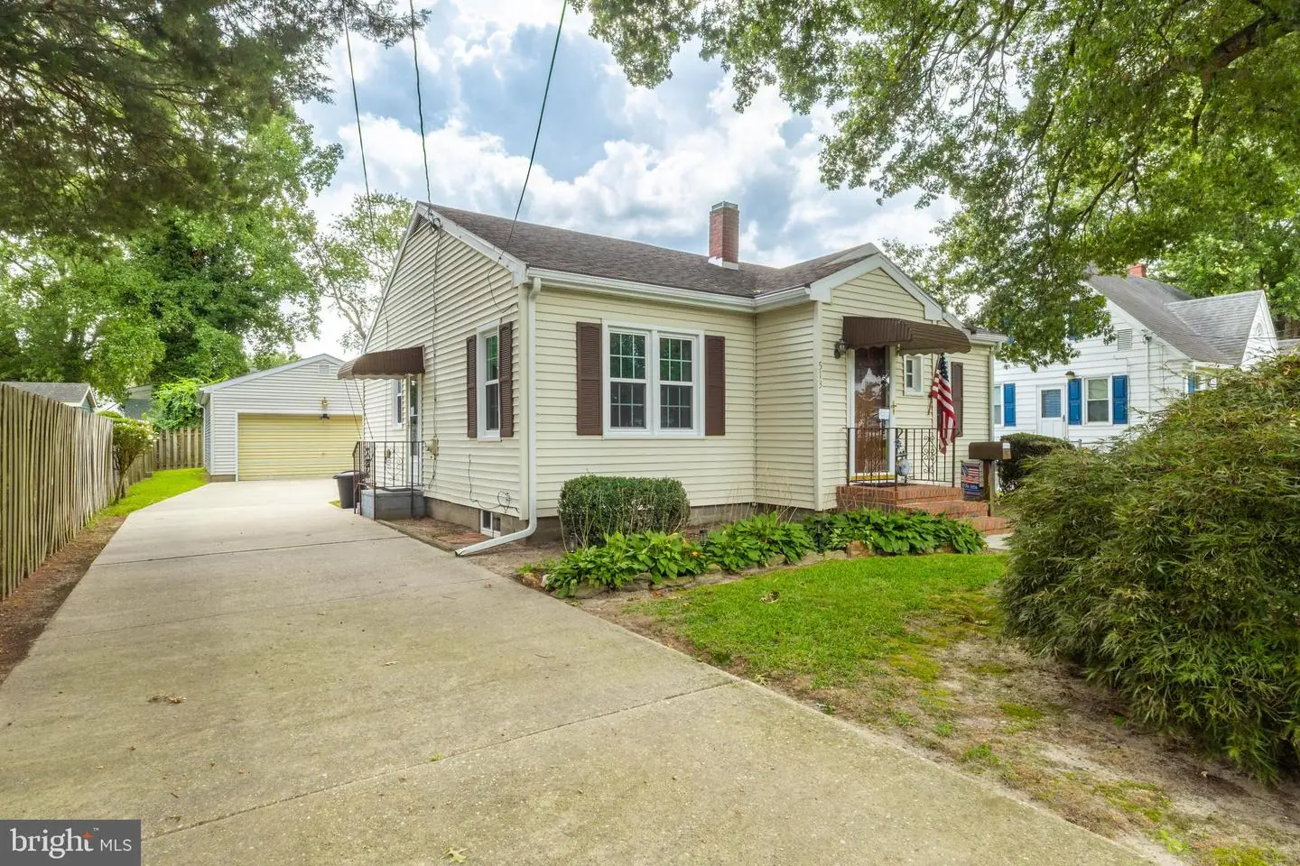 listing image