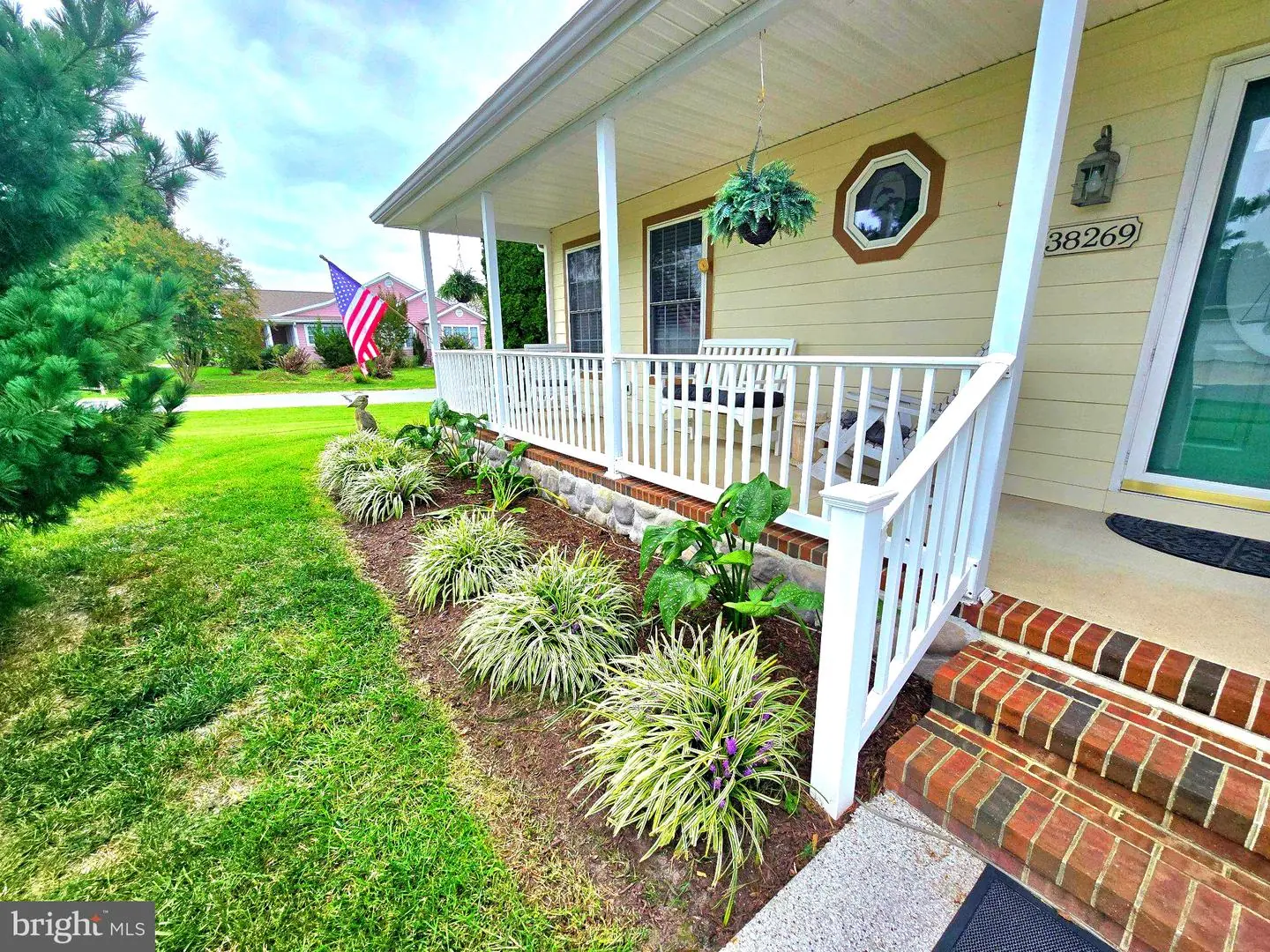 listing image