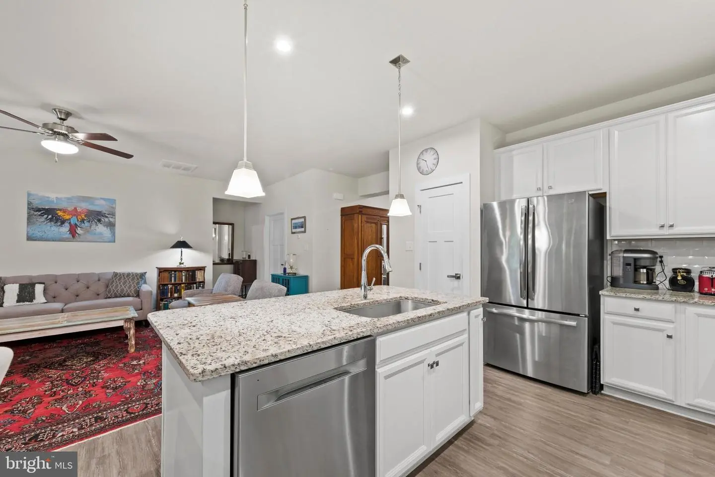 listing image