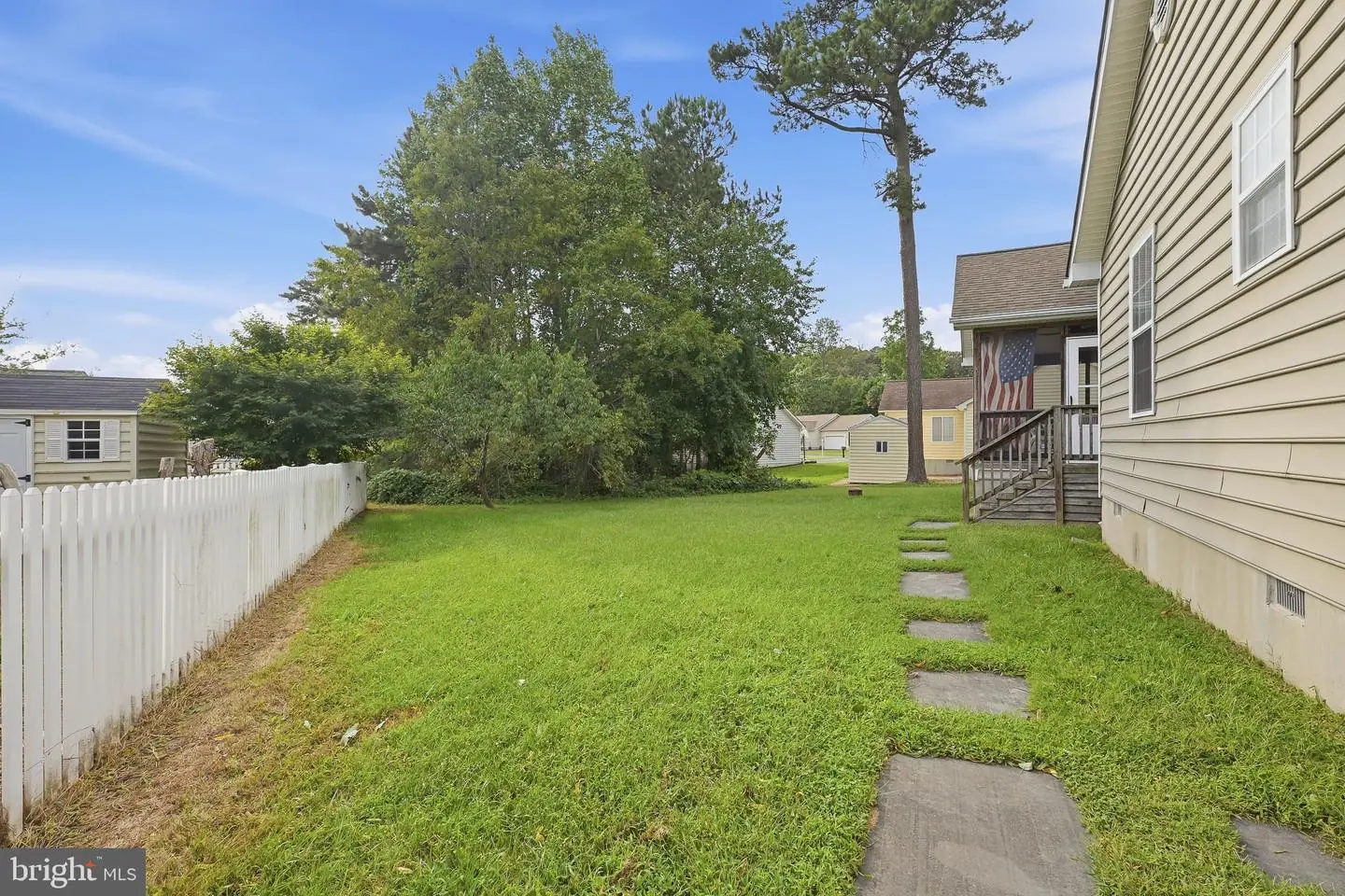 listing image