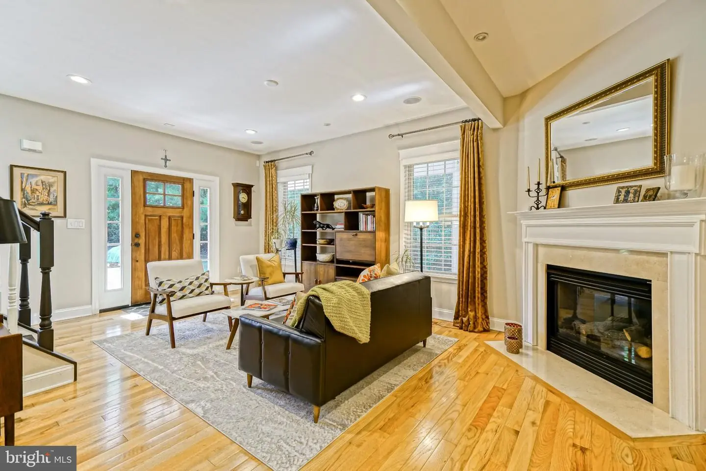 listing image