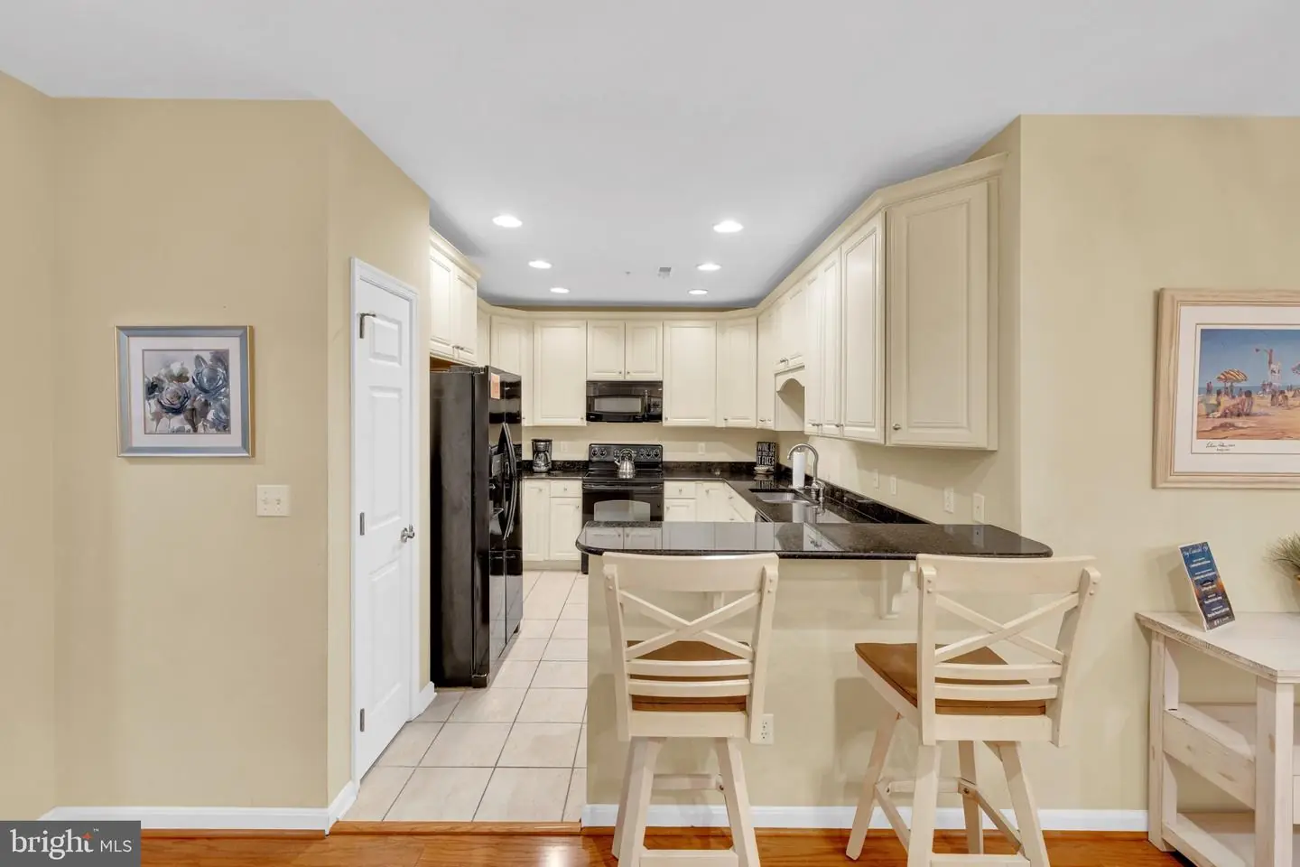 listing image