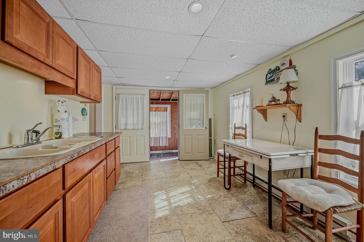 listing image