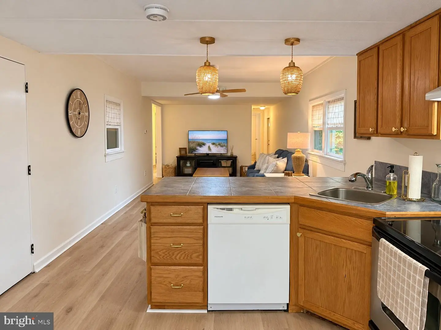 listing image