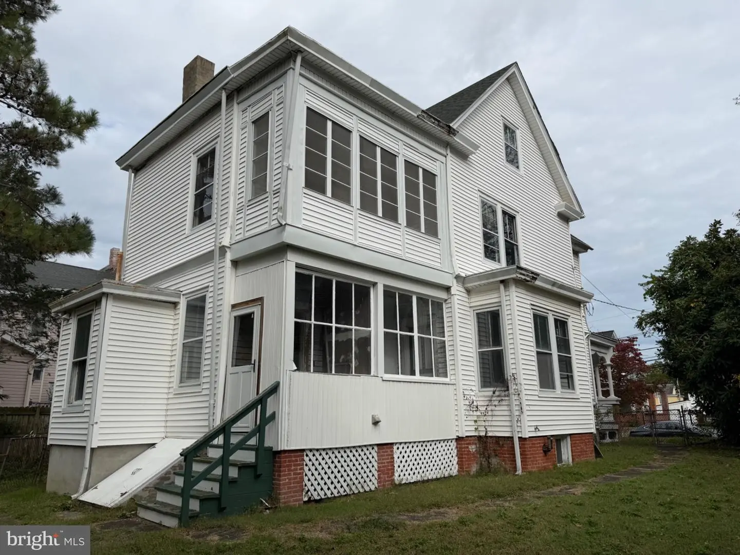 listing image
