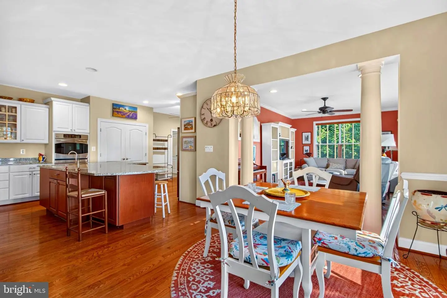 listing image
