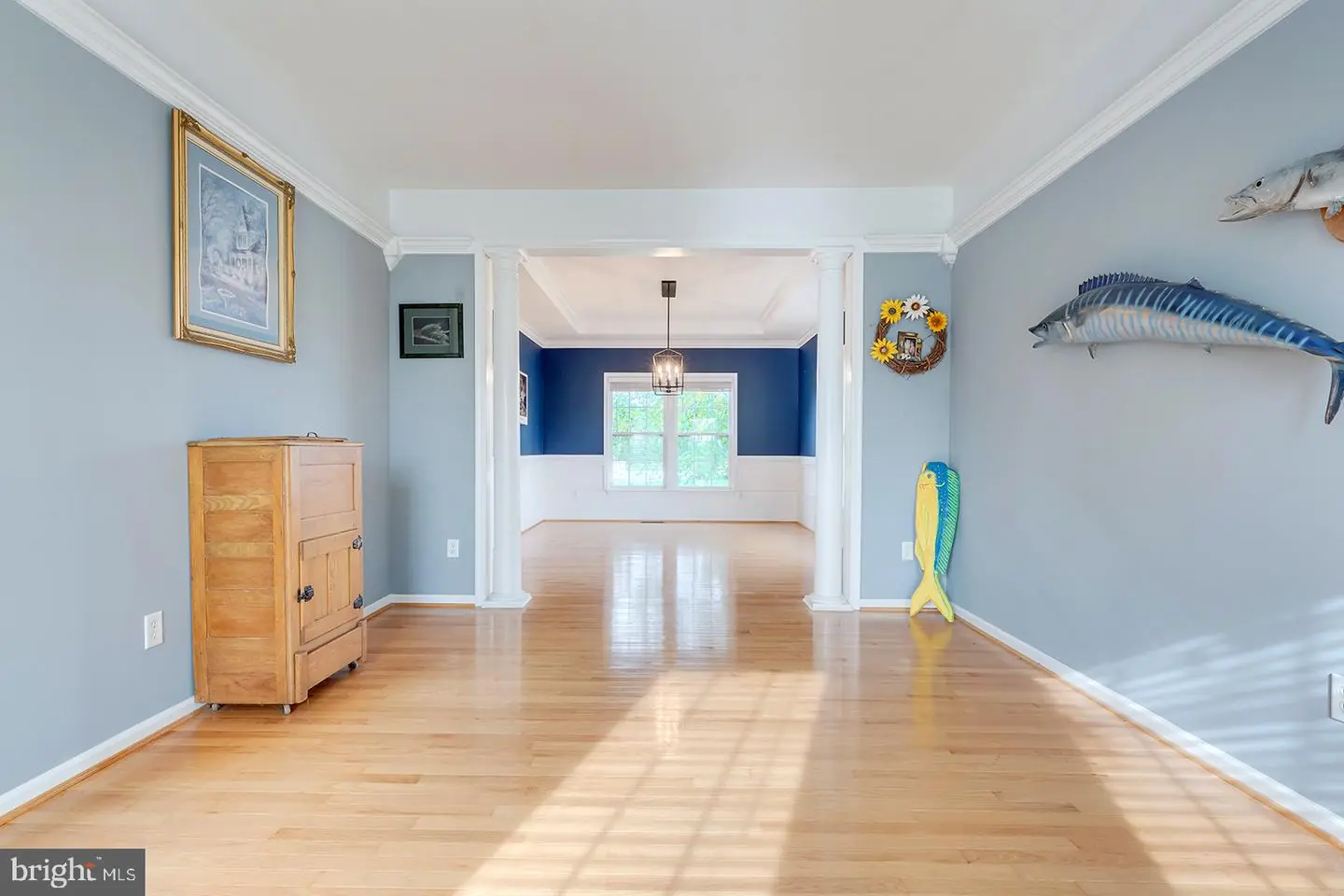 listing image